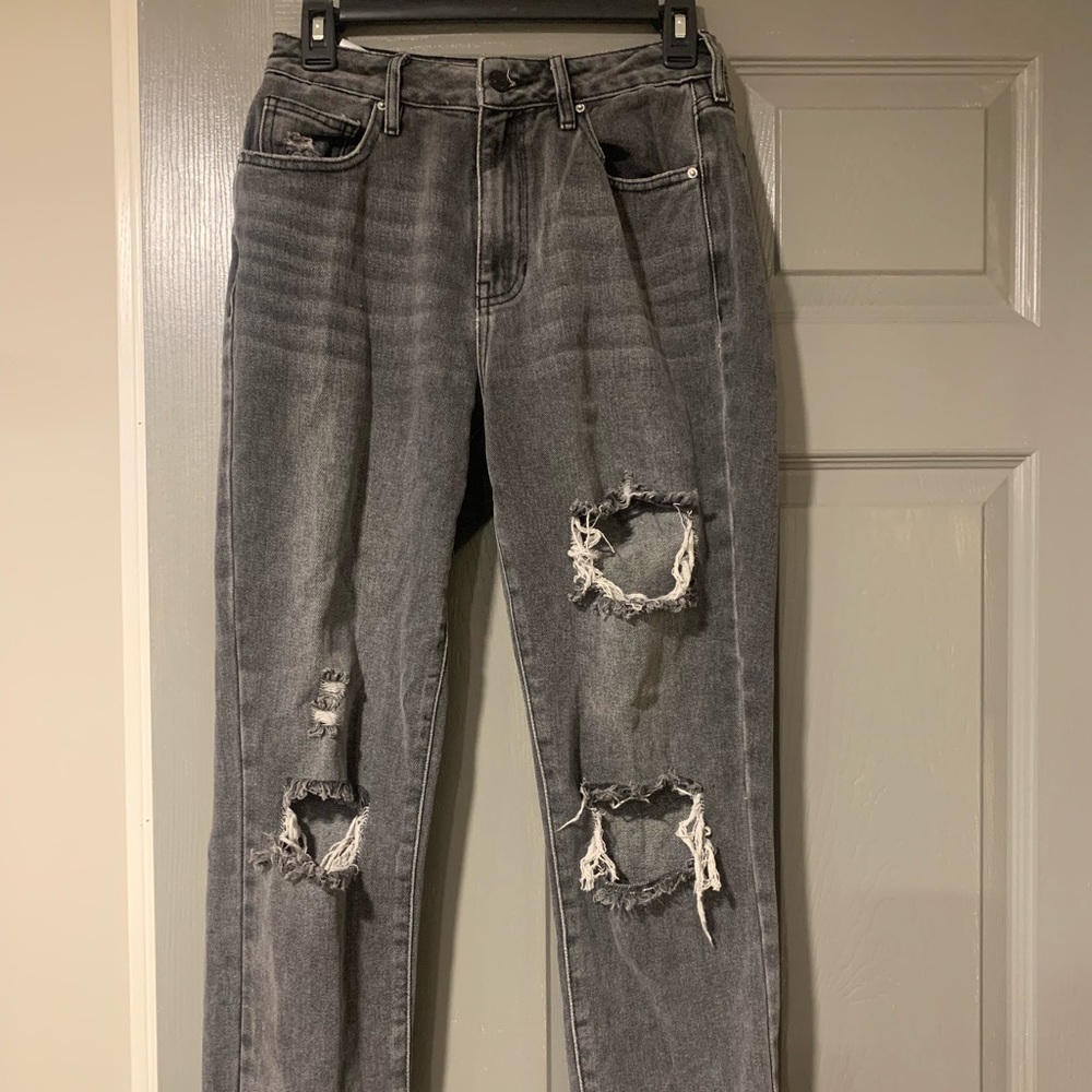 Black Pacsun distressed Mom jeans
